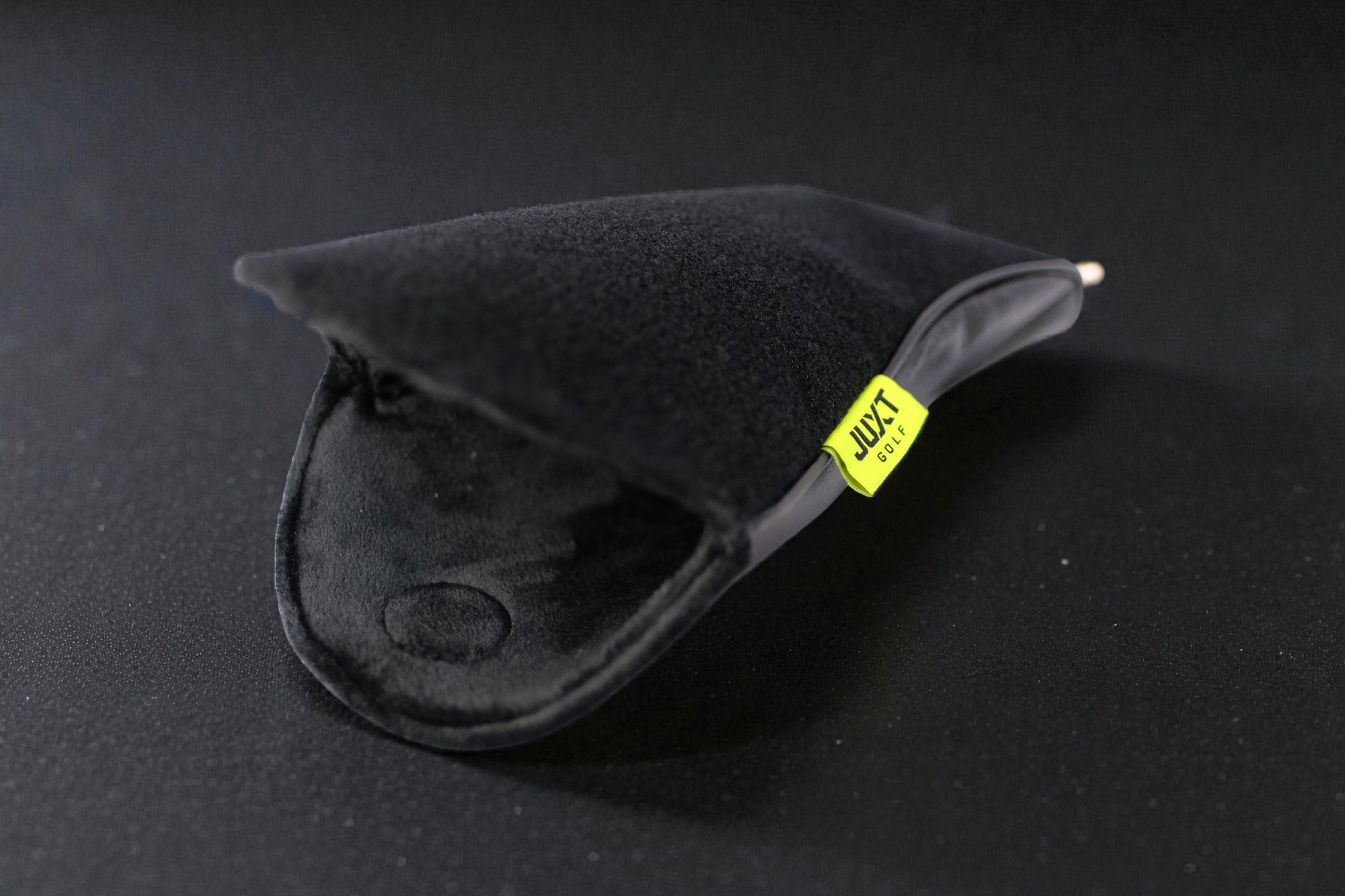 Inside lining of the JUXT headcover